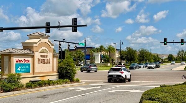A Villager believes that golf carts should be able to cross County Road 466A at this intersection at Pinellas Plaza A Villager believes that golf carts should be able to cross County Road 466A at this intersection at Pinellas Plaza