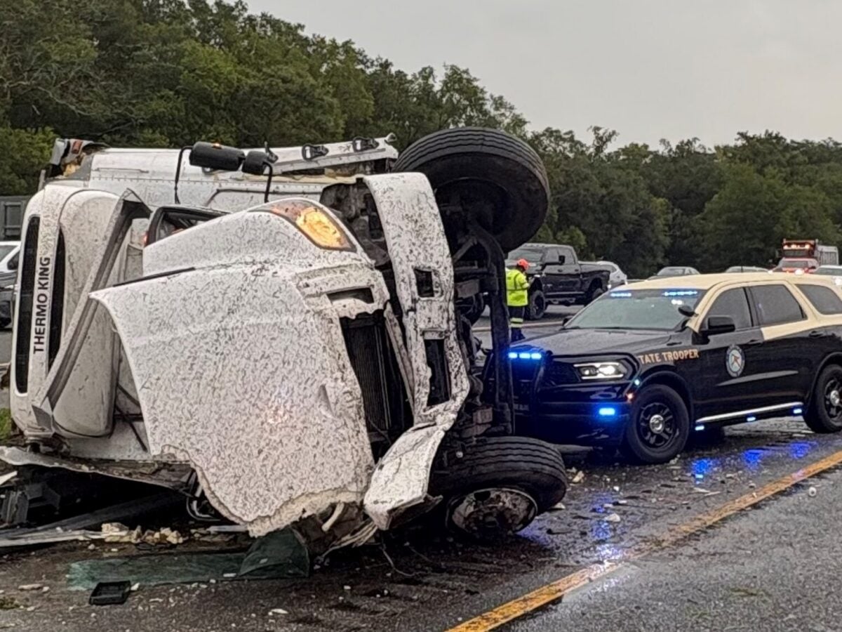 Bald tires contribute to truck crash on I-75 in Sumter County