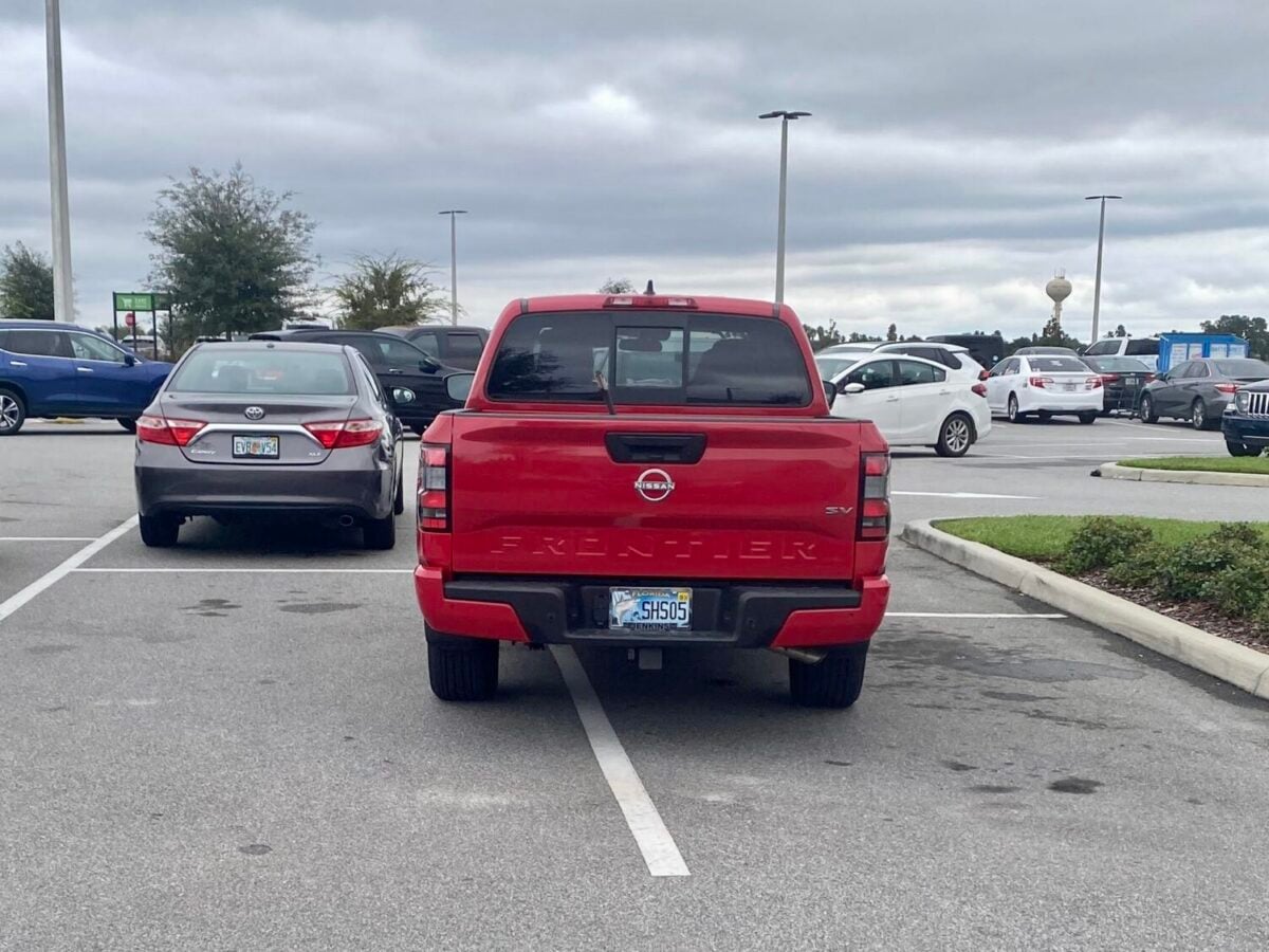 Parking Patrol catches pickup driver trying to have it both ways