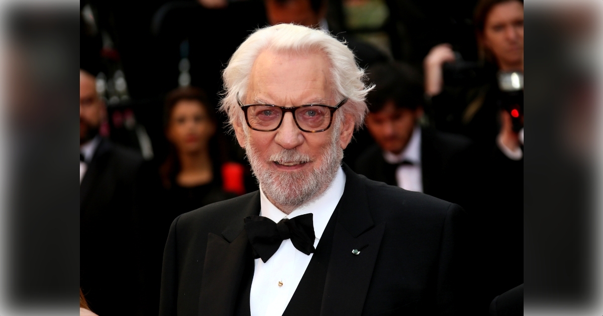 Actor Donald Sutherland spent final years breathing from oxygen tank
